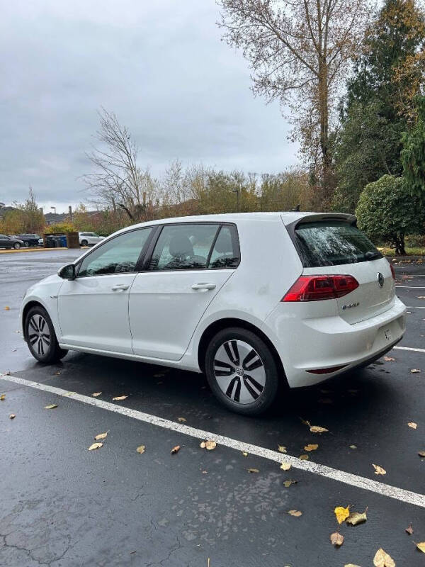 2016 Volkswagen e-Golf SE