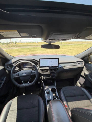 2023 Ford Escape ST-Line