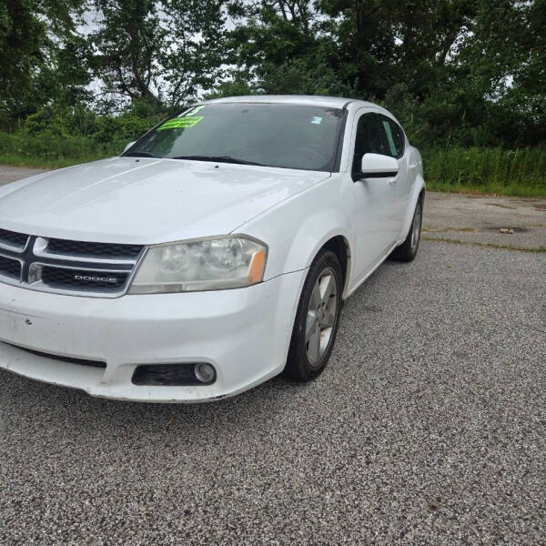 2011 Dodge Avenger Lux