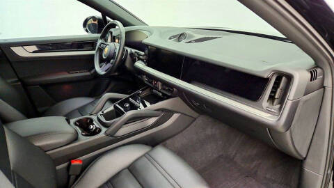2024 Porsche Cayenne Coupe