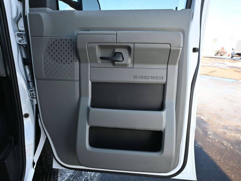 2024 Ford E-Series
