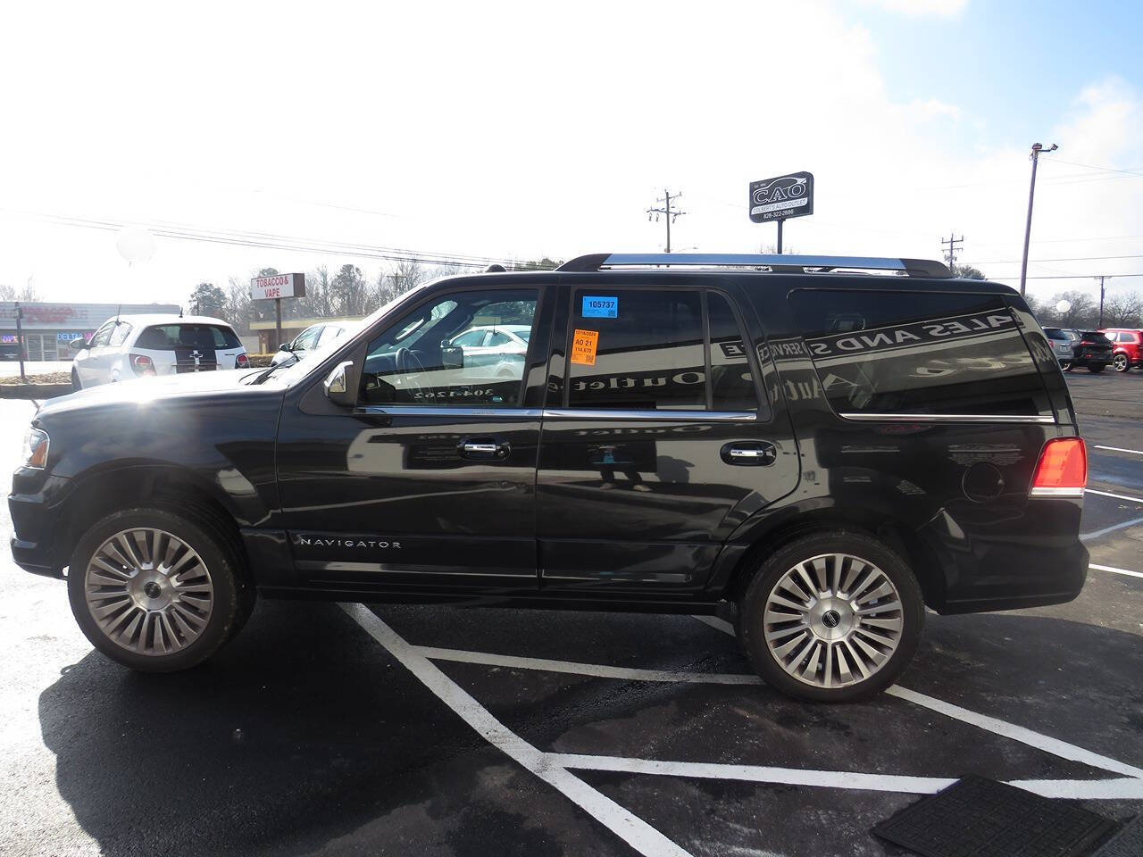 2015 Lincoln Navigator for sale at Colbert's Auto Outlet in Hickory, NC