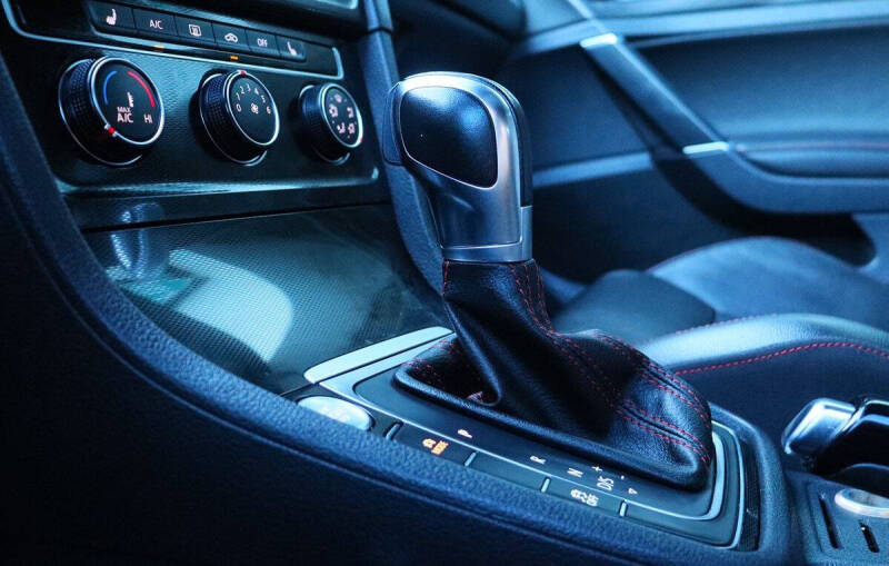 2015 Volkswagen Golf GTI SE