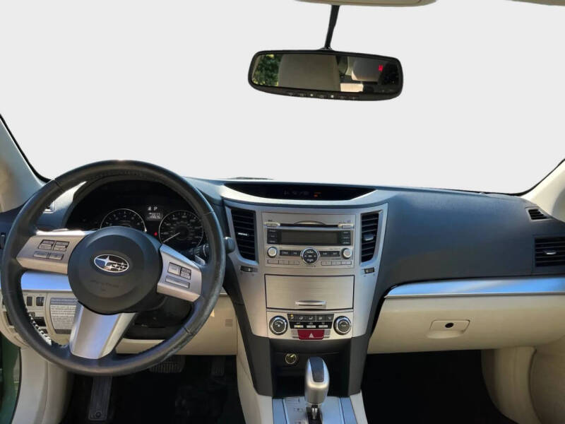 2011 Subaru Outback 2.5i Premium