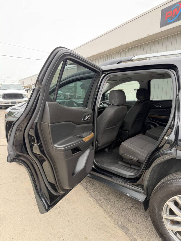 2019 GMC Acadia SLE-2