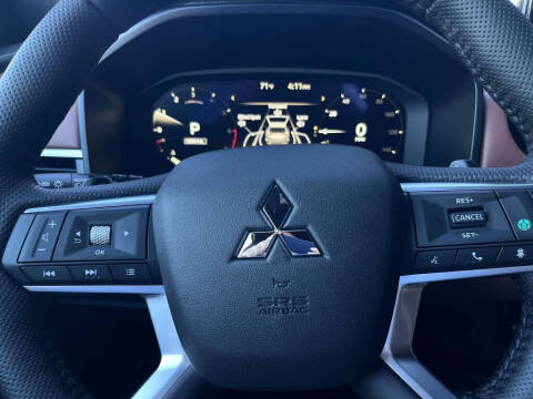 2026 Mitsubishi Outlander SEL