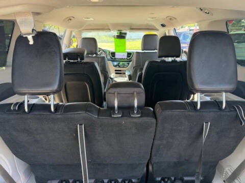 2022 Chrysler Pacifica Touring L