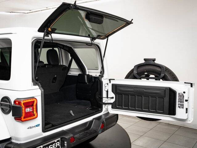 2024 Jeep Wrangler Sahara 4xe