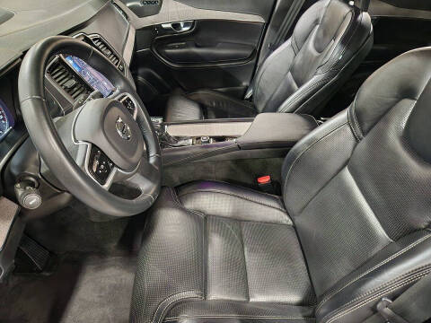 2022 Volvo XC90 T6 Inscription 6-Passenger