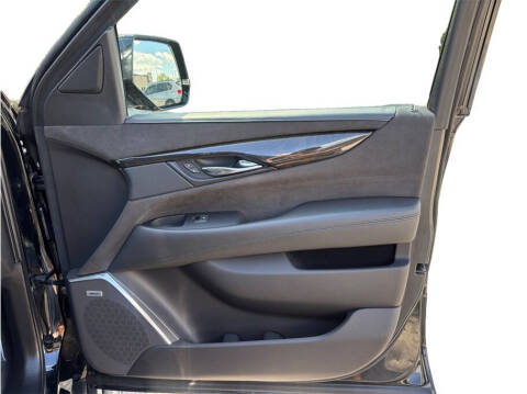 2020 Cadillac Escalade Platinum