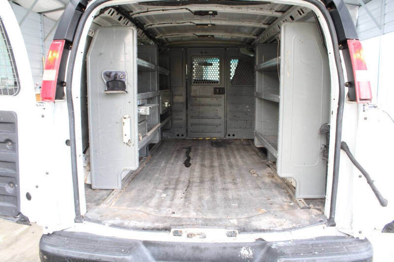 2017 Chevrolet Express 2500