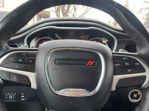 2015 Dodge Challenger SXT Plus