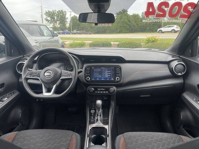 2024 Nissan Kicks SR
