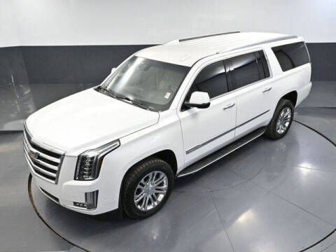 2017 Cadillac Escalade ESV Standard