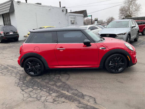 2017 MINI Hardtop 2 Door Cooper