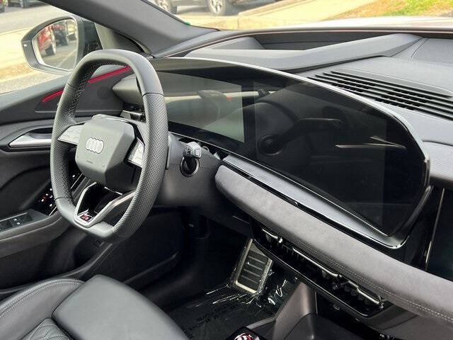 2025 Audi SQ6 e-tron quattro Prestige