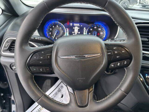 2024 Chrysler Pacifica Touring