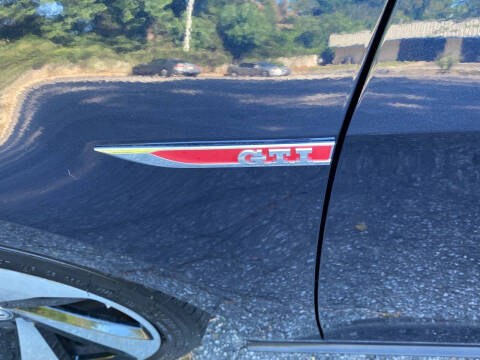 2018 Volkswagen Golf GTI S