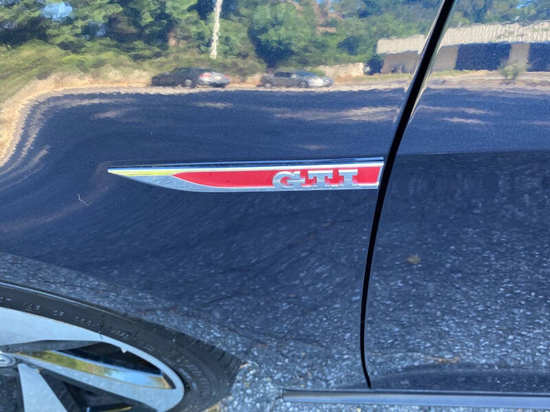 2018 Volkswagen Golf GTI S