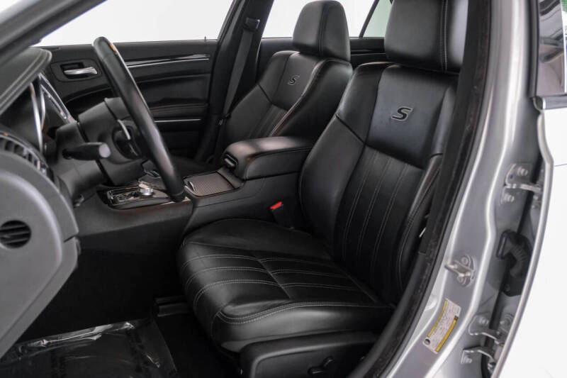 2021 Chrysler 300 S V6