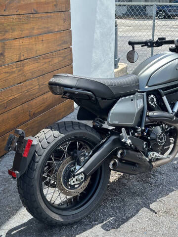 2022 Ducati Scrambler Nightshift