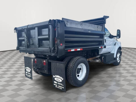 2022 Ford F-750 Super Duty