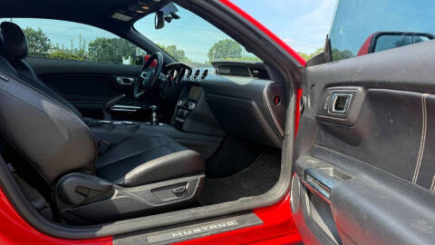 2019 Ford Mustang EcoBoost