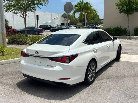 2019 Lexus ES 350