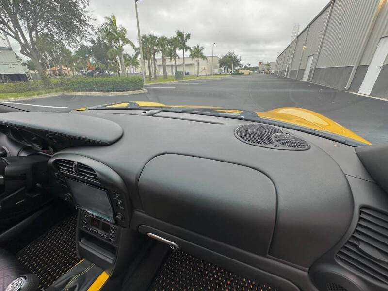 2002 Porsche 911 Carrera 4S