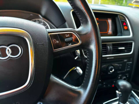 2012 Audi Q5 2.0T quattro Premium