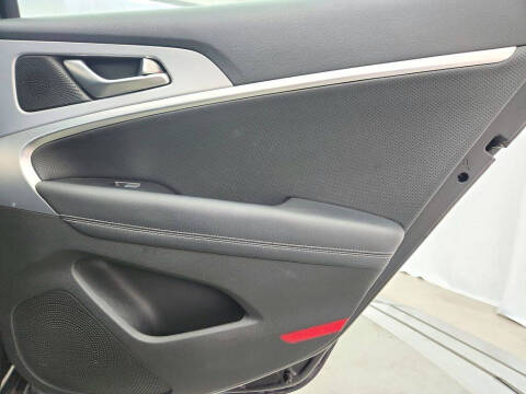 2020 Genesis G70