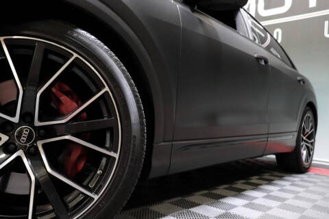 2023 Audi SQ8 4.0T quattro Prestige