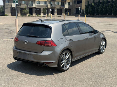 2017 Volkswagen Golf R 4Motion