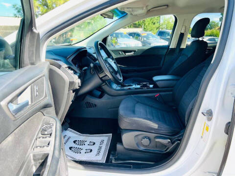 2015 Ford Edge SE