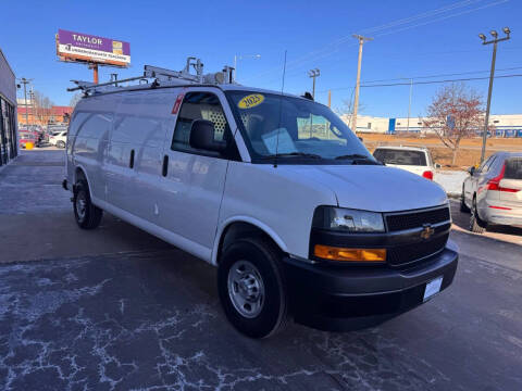 2025 Chevrolet Express 2500