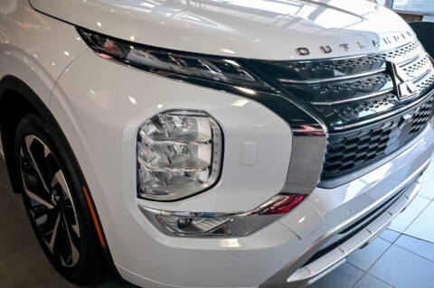 2023 Mitsubishi Outlander PHEV 40th Anniversary