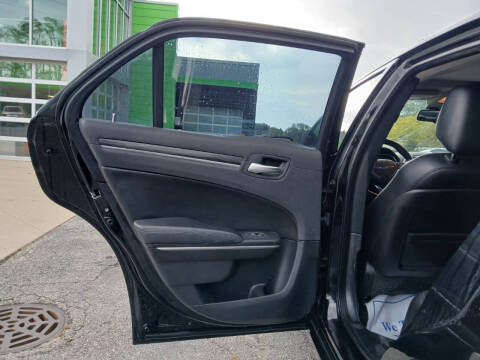 2017 Chrysler 300 Limited