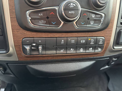 2017 RAM 3500 Laramie