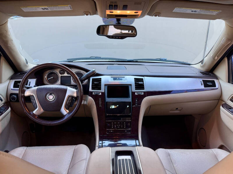 2012 Cadillac Escalade ESV Luxury