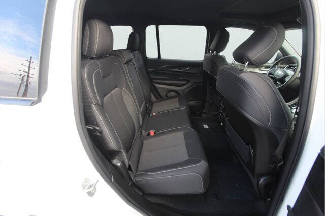 2025 Jeep Grand Cherokee Laredo X