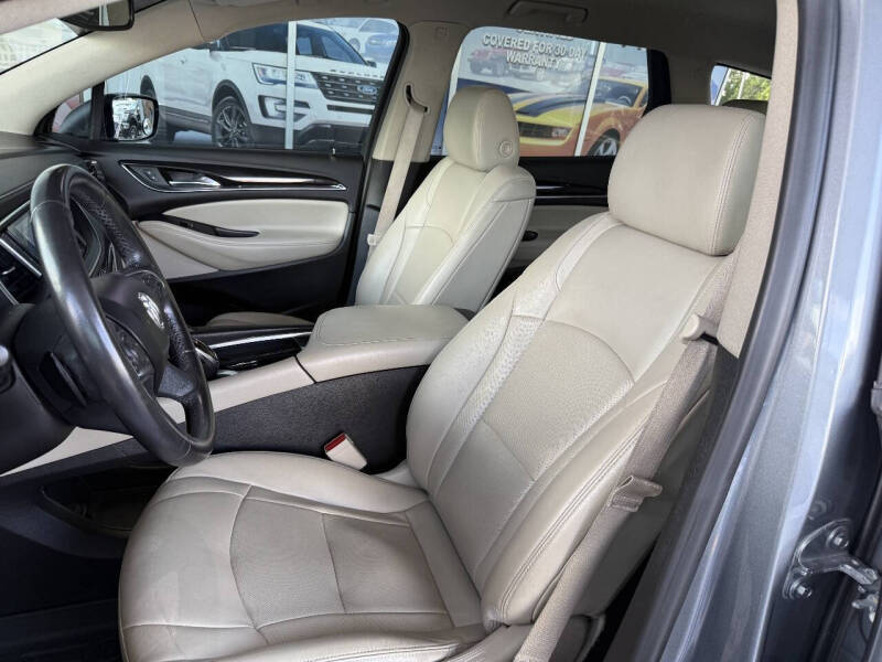 2021 Buick Enclave Essence
