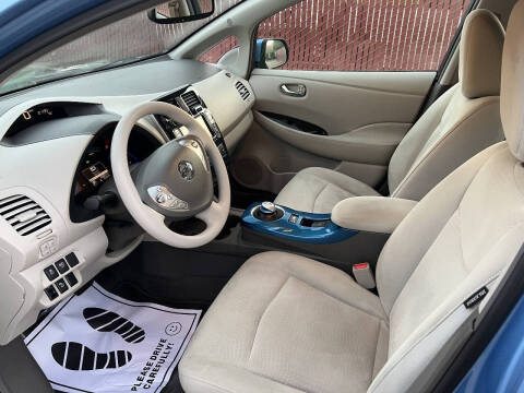 2011 Nissan LEAF SV