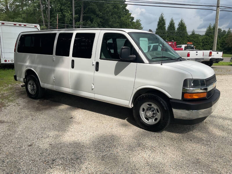 2017 Chevrolet Express LT 3500