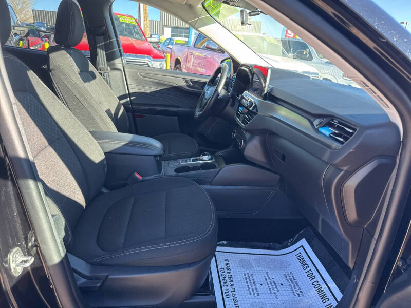 2025 Ford Escape Active