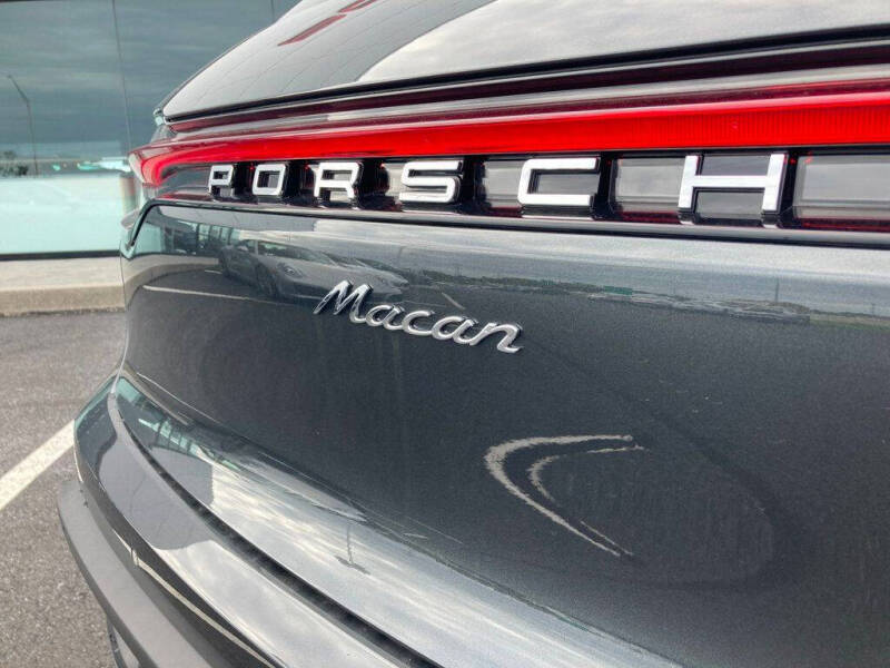 2026 Porsche Macan