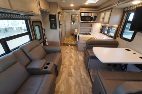 2023 Thor Motor Coach Quantum