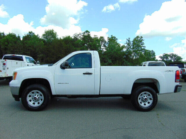 2011 GMC Sierra 3500HD for sale at E & M AUTO SALES in Locust Grove VA