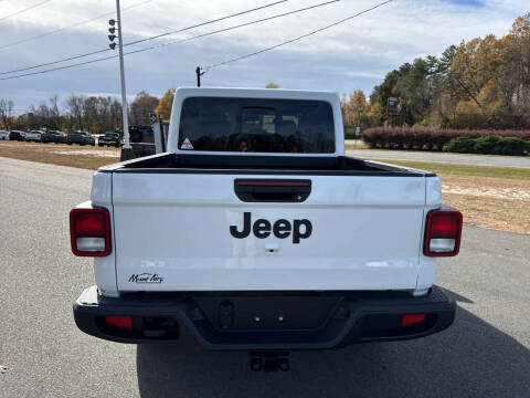 2026 Jeep Gladiator Sport S