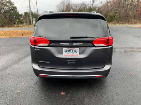 2019 Chrysler Pacifica Touring L