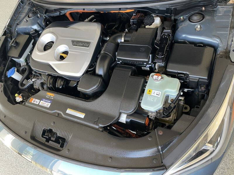 2016 Hyundai Sonata Hybrid SE